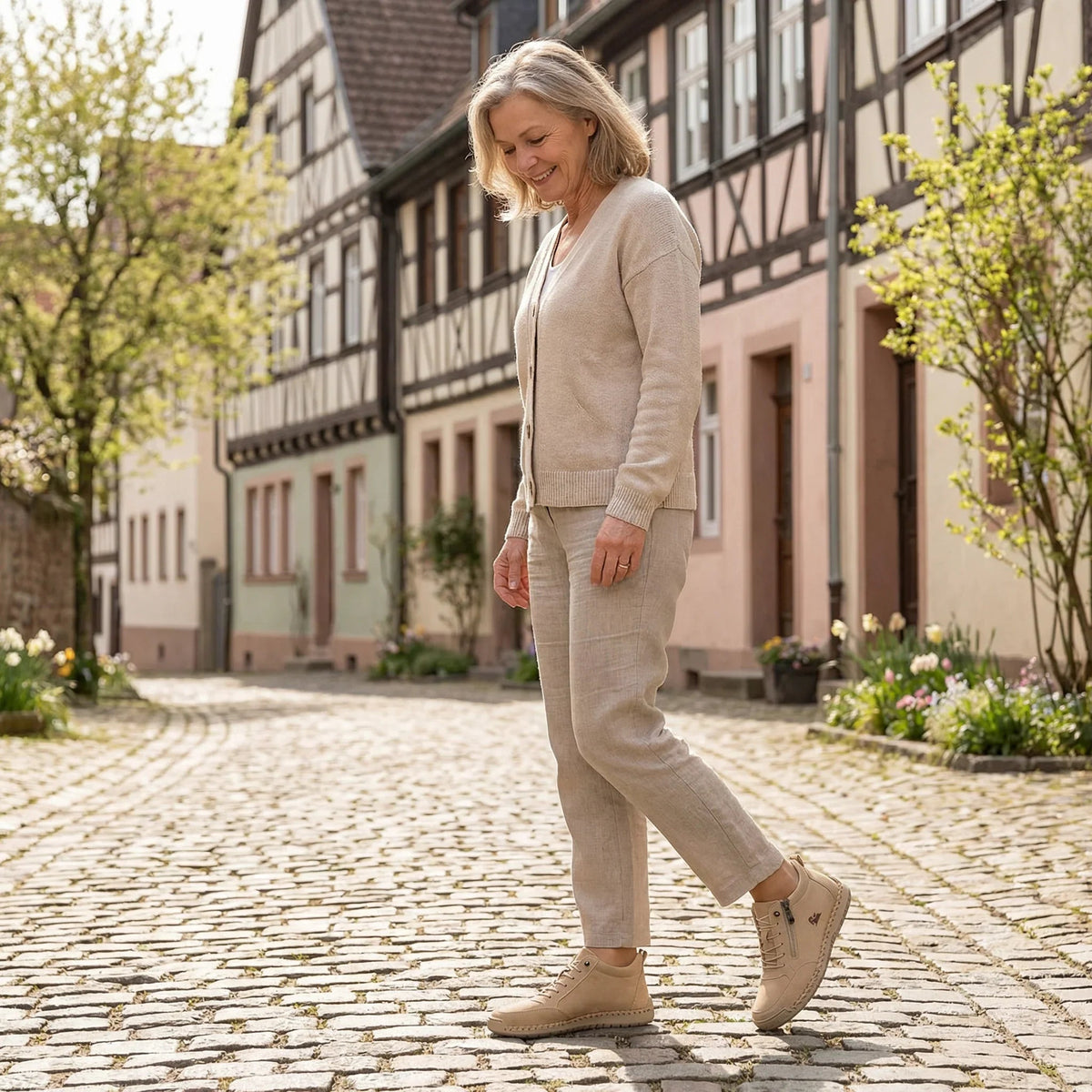 Noelle — Side-Zip Comfort Sneakers