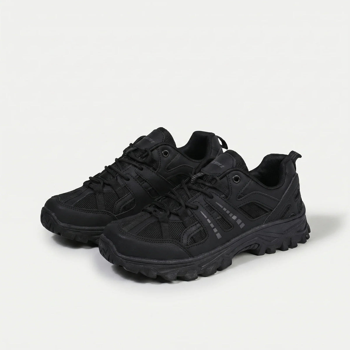 Juniper — Breathable Lace-Up Trail Shoes